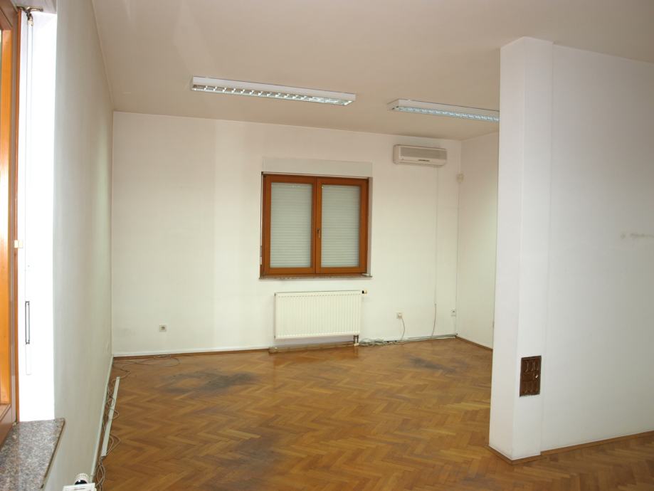 Poslovni prostor: Zagreb (Črnomerec), uredski, 302 m2 (iznajmljivanje)