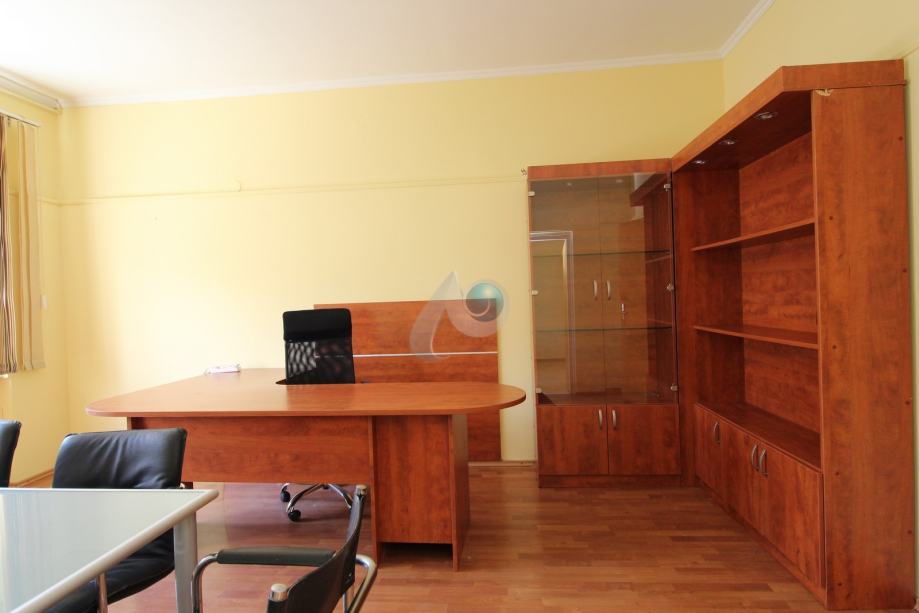 Poslovni prostor Zagreb (Donji grad), Kneza Branimira, uredski, 66 m2