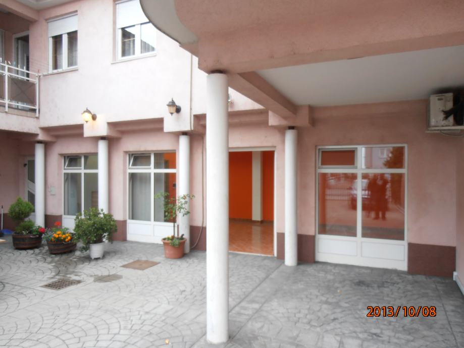 Poslovni prostor: Zagreb (Gornja Dubrava), uslužna djelatnost, 45 m2 (iznajmljivanje)