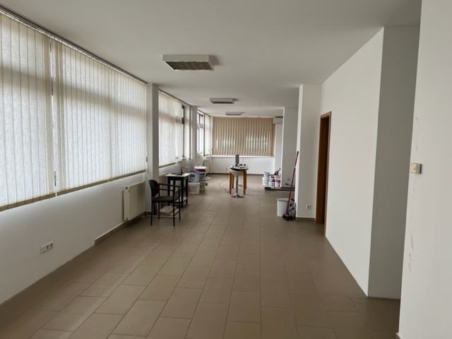 Poslovni prostor: Zagreb (Rudeš), uredski, 125 m2 (iznajmljivanje)