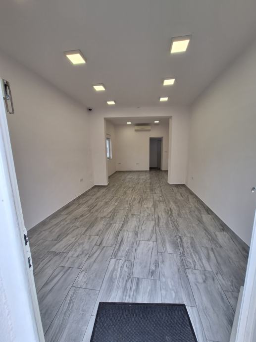 Poslovni prostor Zagreb (Trešnjevka), ulični lokal, 30,38 m2