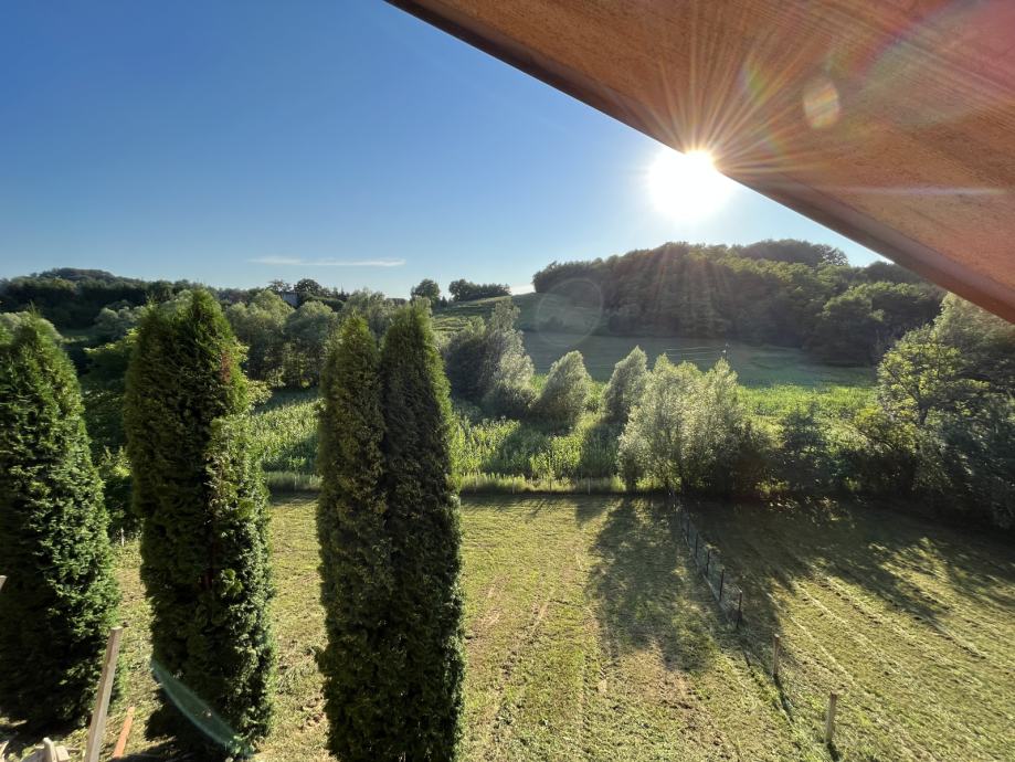 Prekrasna Kuća Desinić, Ravnice Desinićke, HITNO, 85.00 m2