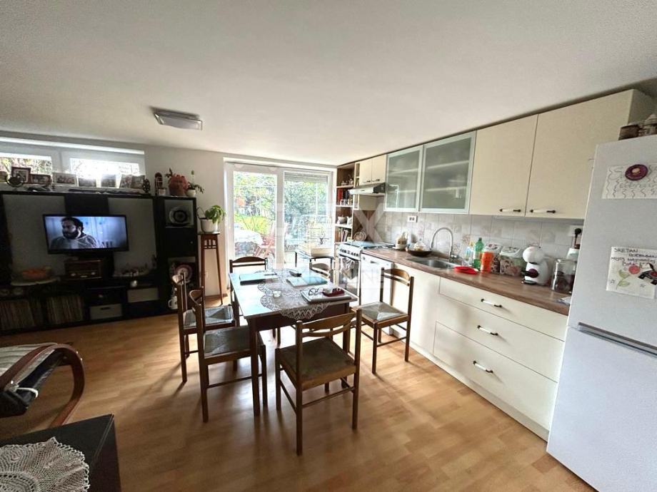 PRODAJA: Kuća s 3 stana, Zagreb, Maksimir, 210m2 (prodaja)