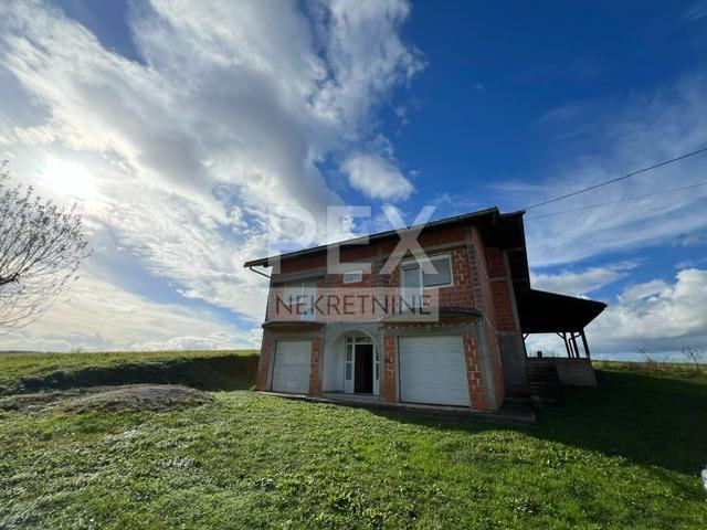 PRODAJA: Kuća, Duga Resa, Mrežnički Varoš, 160m2 (prodaja)