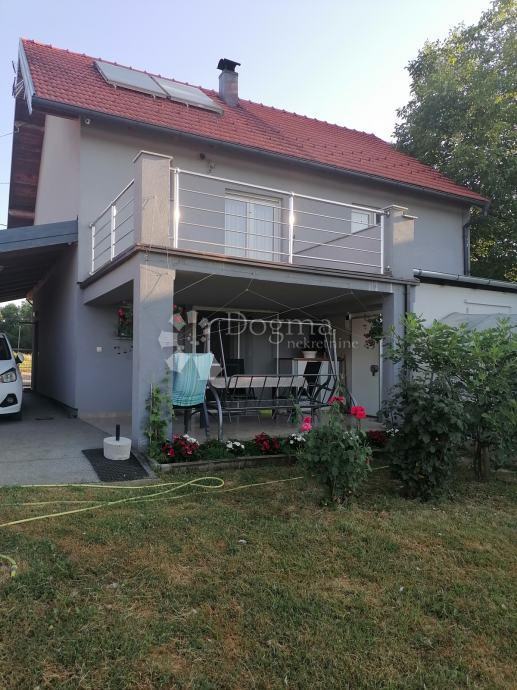 Prodaja kuće Barbarići Kravarski, 180,1 m² + 2519,00 m² (prodaja)