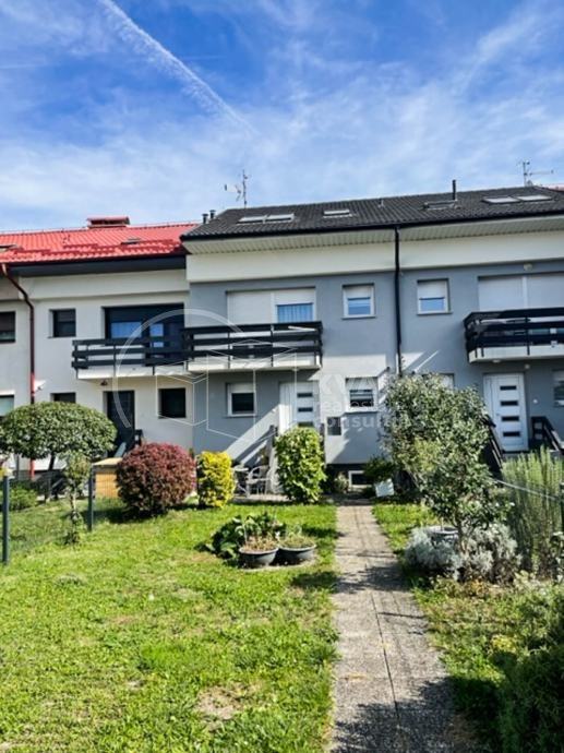 Prodaja kuće u nizu, Velika Gorica, 6S+DB, kuća 196m2/parcela 251m2 (prodaja)