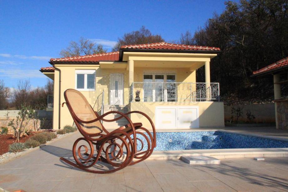Prodaja nekretnina Omišalj! Lijepa kuća sa bazenom i pogledom na more! (prodaja)