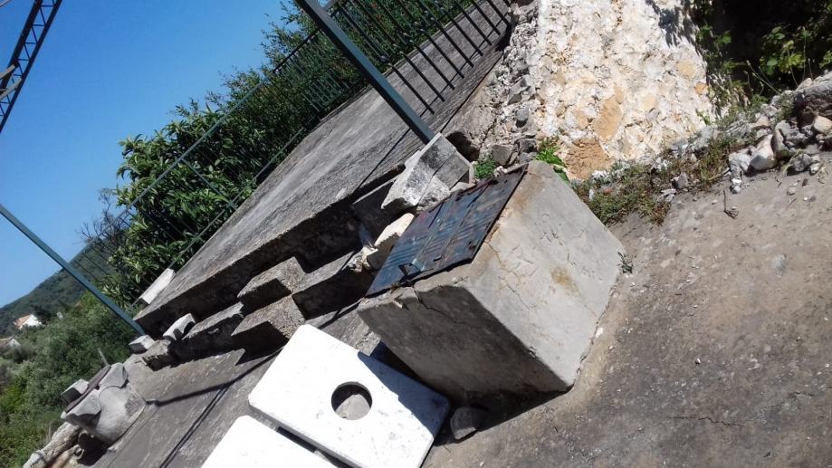 PRODAJEM KUĆU Babino Polje, Sršenovići, Mljet 159.00 m2 (prodaja)