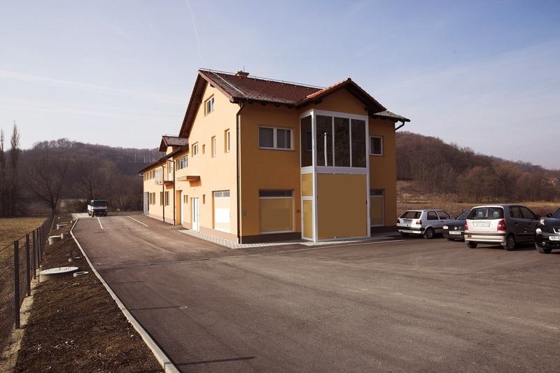 Proizvodno-poslovno-stambeni objekt, Bedekovčina, 732.72 m2 (prodaja)