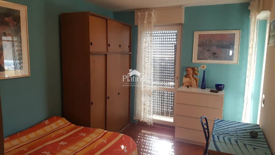 Pula, Vidikovac - 69m2, 2 spavaće sobe, terasa , plin - PANORAMSKI POG ...