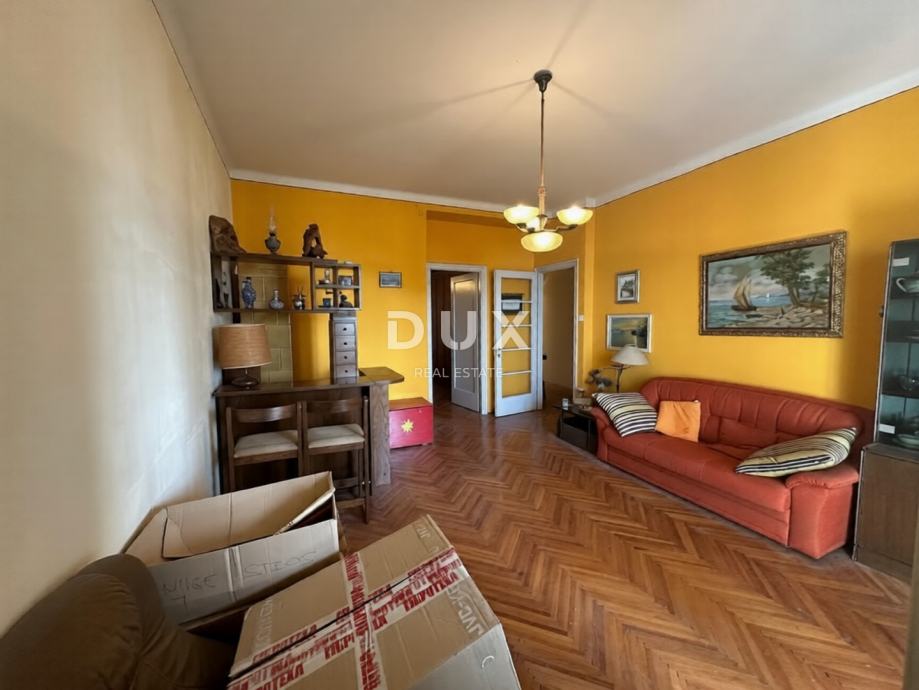 RIJEKA, SUŠAK – Stan s loggiom i pogledom na more, 2SDB, 79m2
