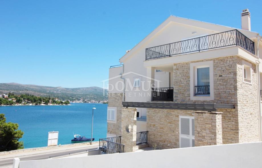 ROGOZNICA, Apartman sa pogledom na more,