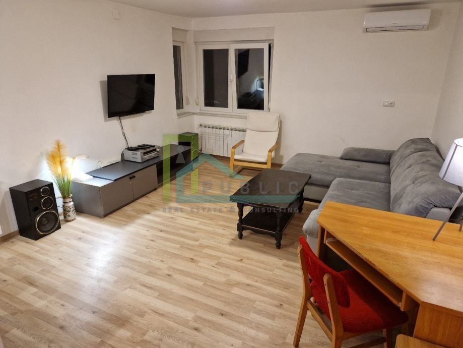 ŠALATA 50m2, Eduarda Suhina (prekrasan 2soban stan) — slika 1