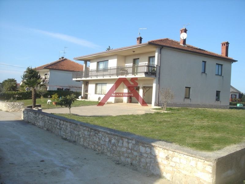 Samostojeća kuća, Istra, Nova Vas (prodaja)