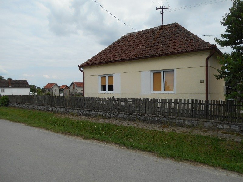 Seosko imanje - komplet, Obradovci (prodaja)