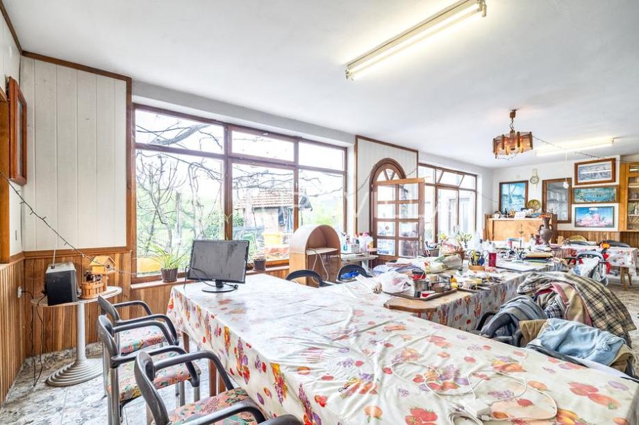 Sesvete, Dobrodol, stambeno, poslovni objekt 578 m²