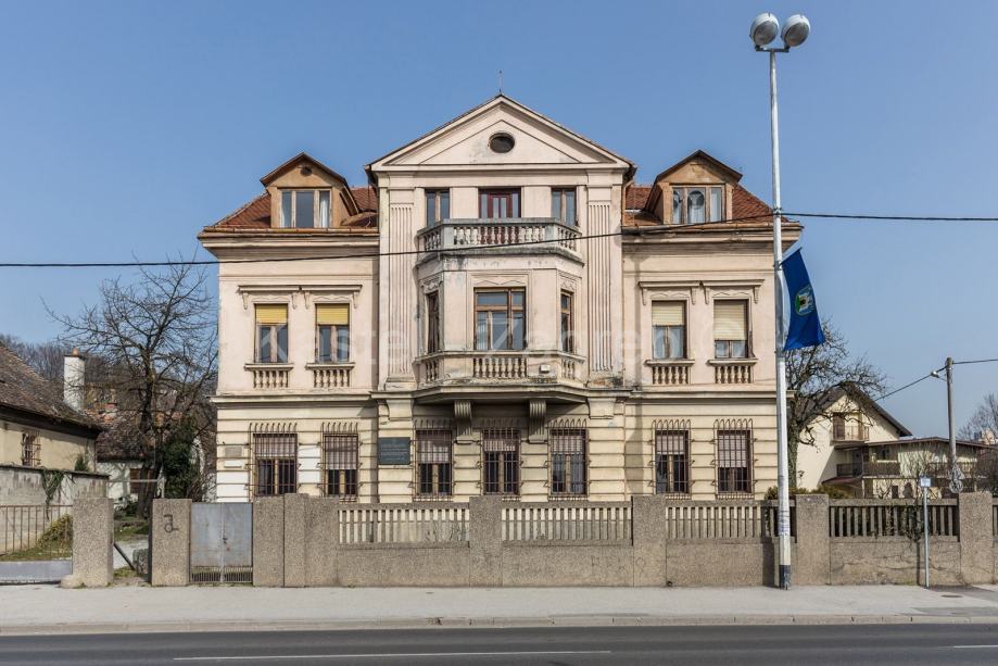 Sesvete, Zagrebačka ul. Poslovna zgrada 480 m2, parcela 670 m2 (prodaja)