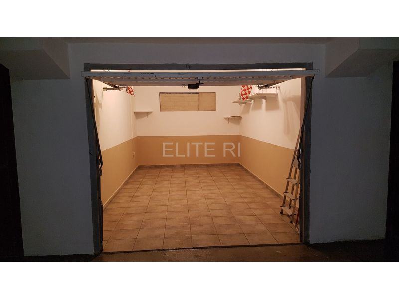 Škurinje garaža 18 m2 (prodaja)