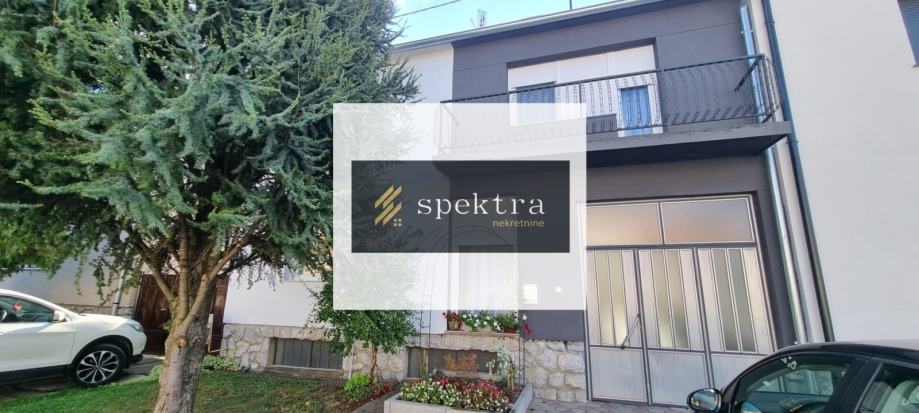 Slavonski Brod - Mali pariz, prodaje se namještena kuća 198 m2 + vrt