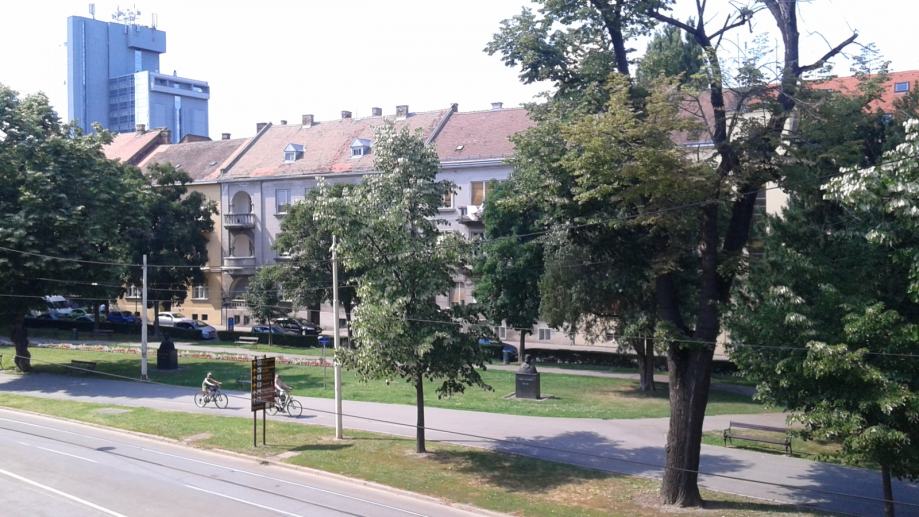 Stan za najam Osijek, strogi centar grada 87 m2 (iznajmljivanje)