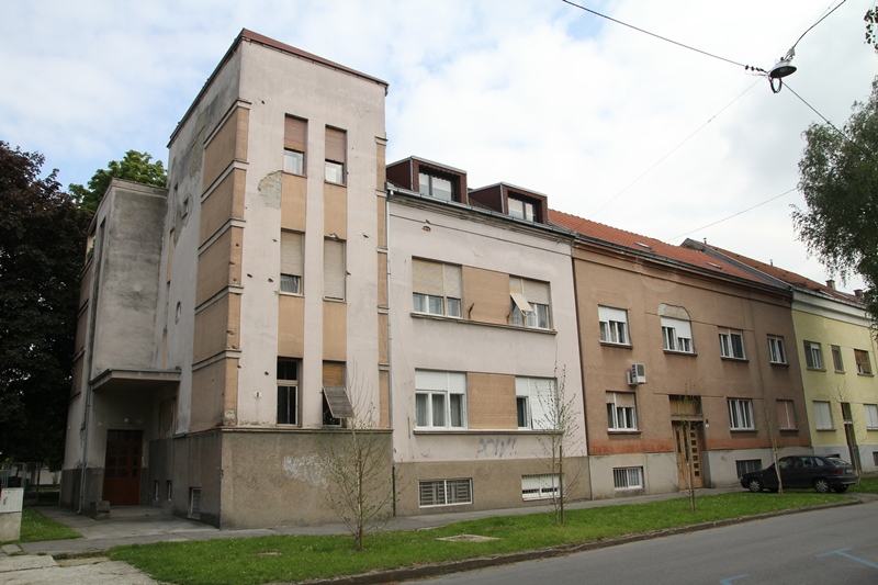 Stan: Osijek, 101 m2 + 26 m2 terasa, četverosobni, Ulica D. Cesarića (prodaja)