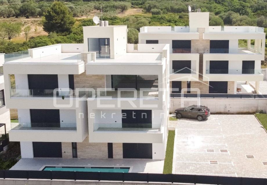 STAN, PRODAJA, KOŽINO, ZADAR - okolica, 208m2, četverosoban — slika 1