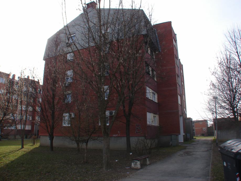 Stan: Slavonski Brod, 60 m2, Jelas (prodaja)