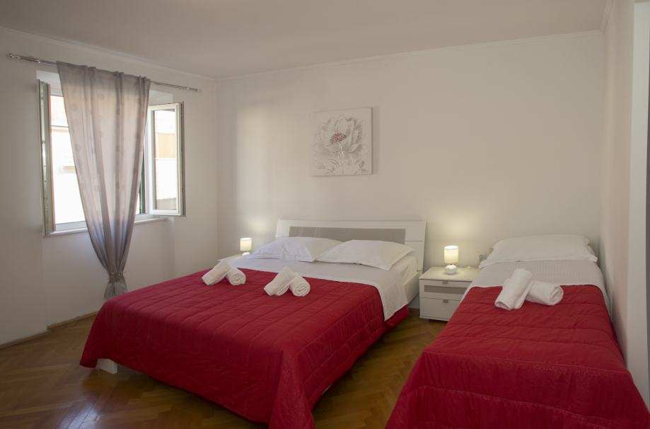 Stan SplitTolstojeva, komforan 4soban s parking mjestom, 117.00 m2