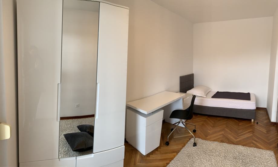 Stan: Split, 81.00 m2 (iznajmljivanje)