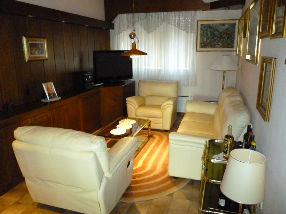 Stan Split, CENTAR TOLSTOJEVA 77 m2 (prodaja)