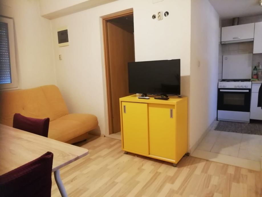 Stan: Split,Kman, 35.00 m2 — slika 1
