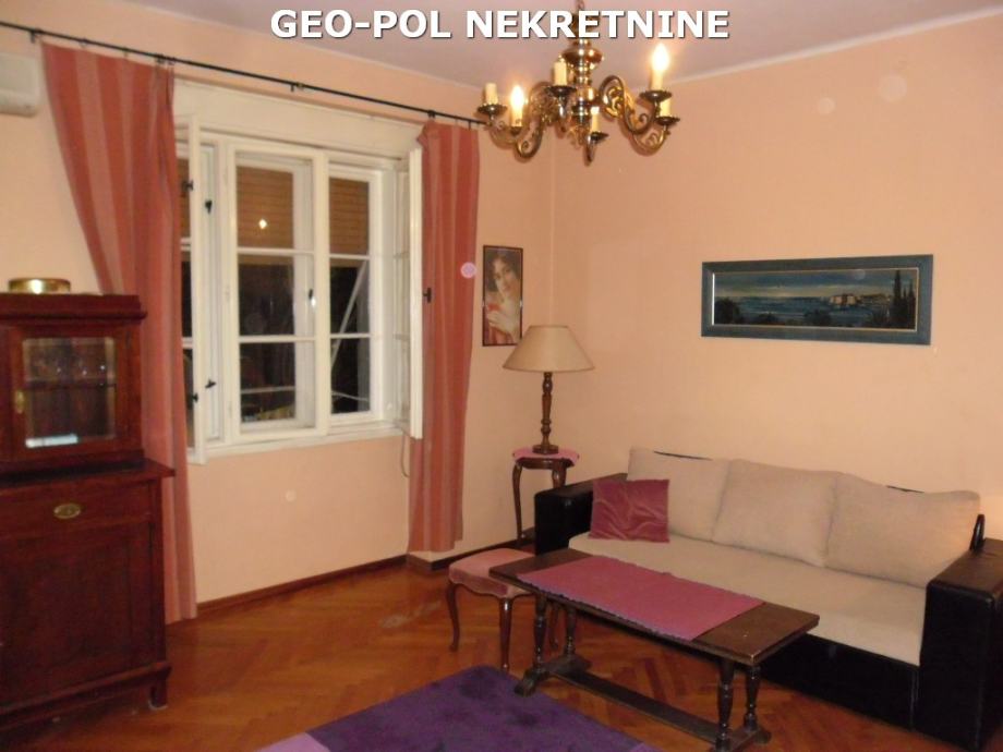 Stan Split, strogi centar Tolstojeva, 50 m2 (iznajmljivanje)