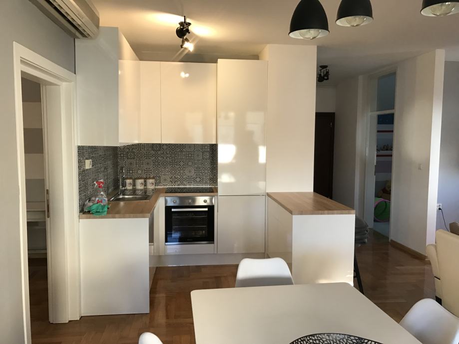 Stan Zagreb (Maksimir), 88.00 m2 , Petrova ulica (prodaja)