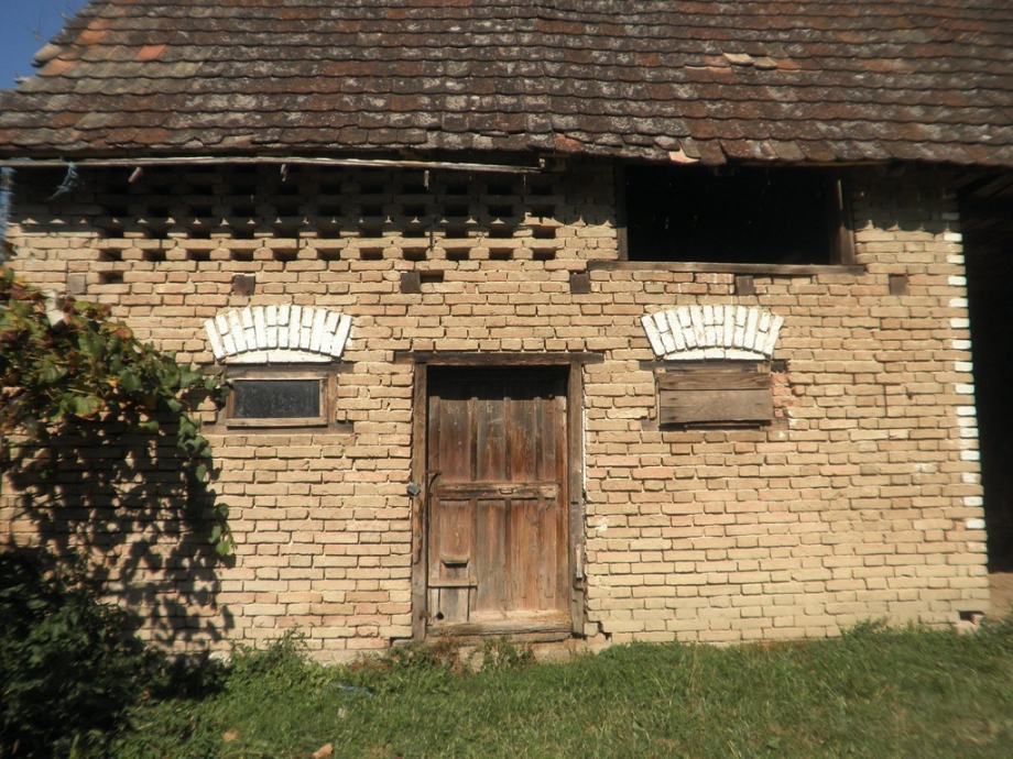 Kuća Desno Trebarjevo, prizemnica 75.00 m2 (prodaja)