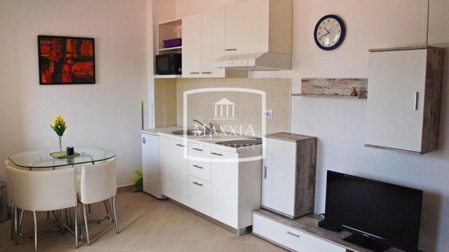 Starigrad Paklenica - 2 zgrade 720m2, 14 APARTMANA 850000€ IZVRSNO! (prodaja)