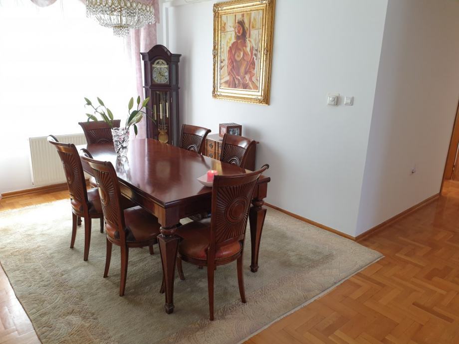 Strogi centar, komforan stan, Koprivnica, 142,39 m2 (prodaja)