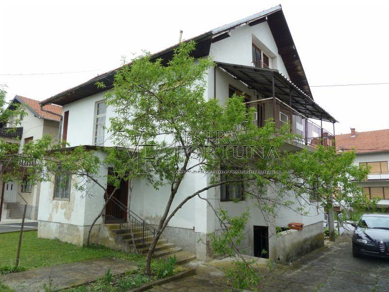 Stubičke toplice, Ljube Babića Dalskog, 5 sobna kuća, 280m2 (prodaja)