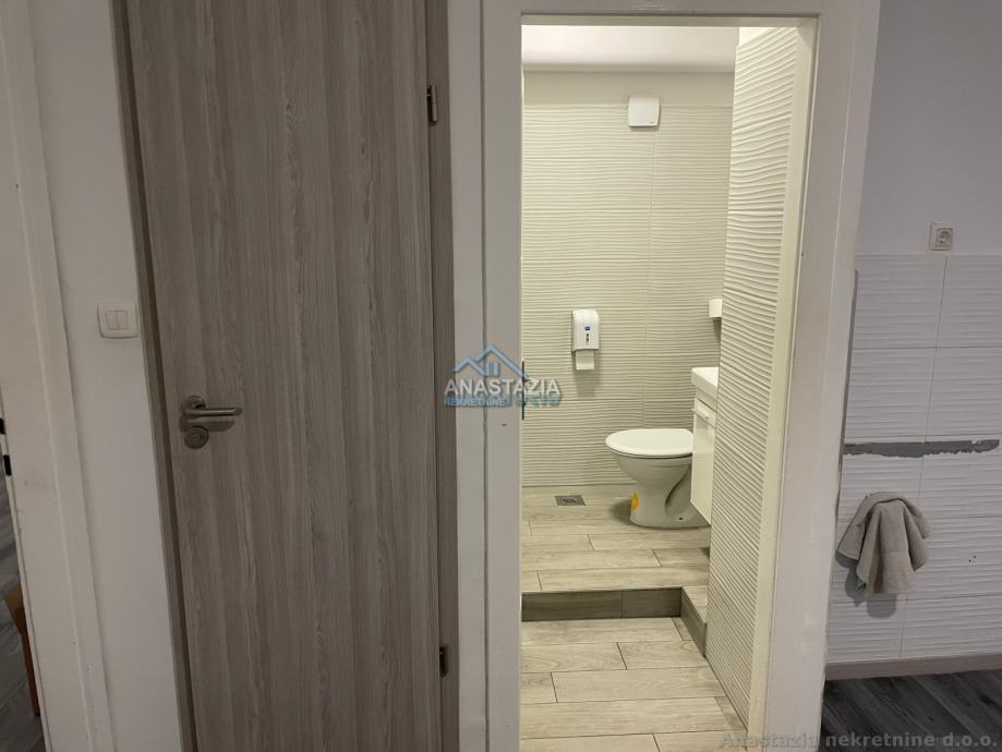 CENTAR TOLSTOJEVA 73m2 305000E TOP POZICIJA ZA TURIZAM