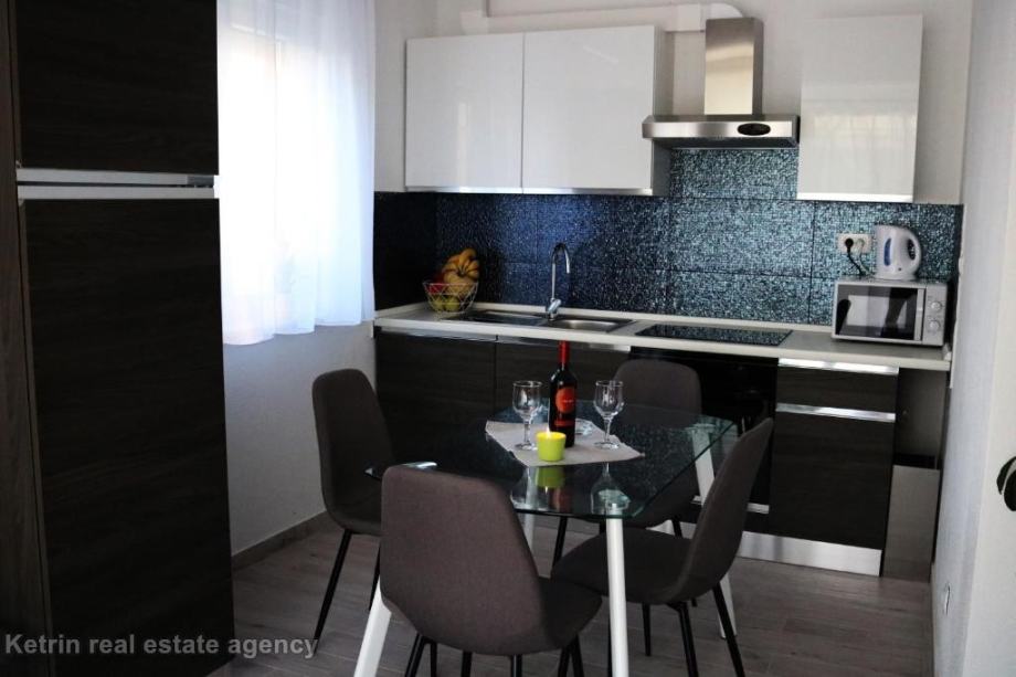 Two bedroom apartment all utilities included*** (iznajmljivanje)