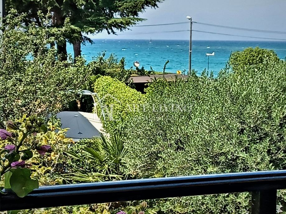 Umag, Bašanija - okolica, stan s pogledom na more 70 metara od plaže (prodaja)