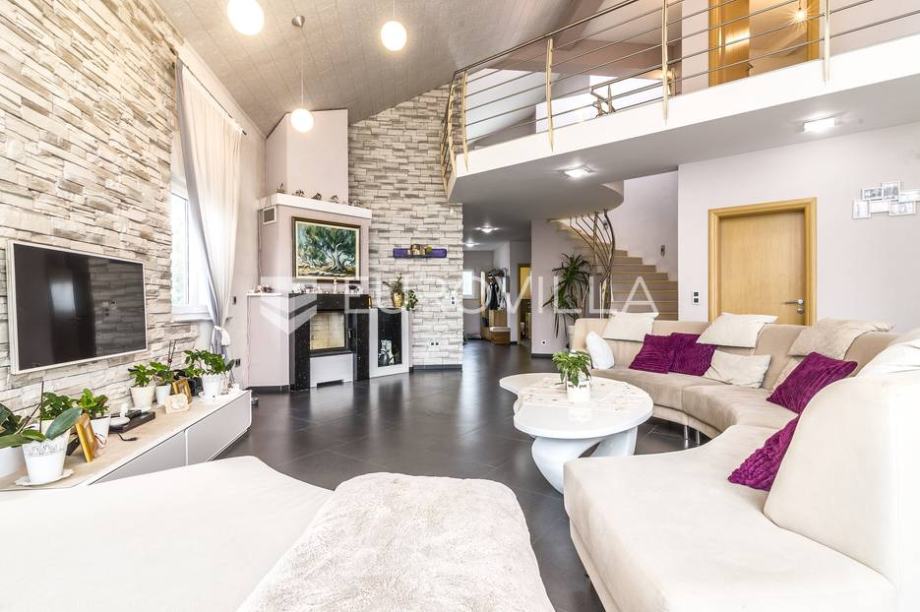 Velika Gorica, luksuzna obiteljska kuća 450 m2 (prodaja)