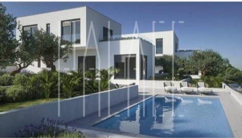 Vila s impresivnim pogledom na more, Seget Gornji, 237.14 m² (prodaja)