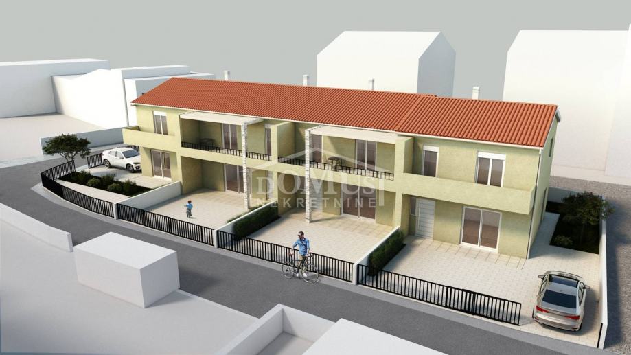 Vodice, blizinia centra, obiteljska kuća 106m2 (prodaja)