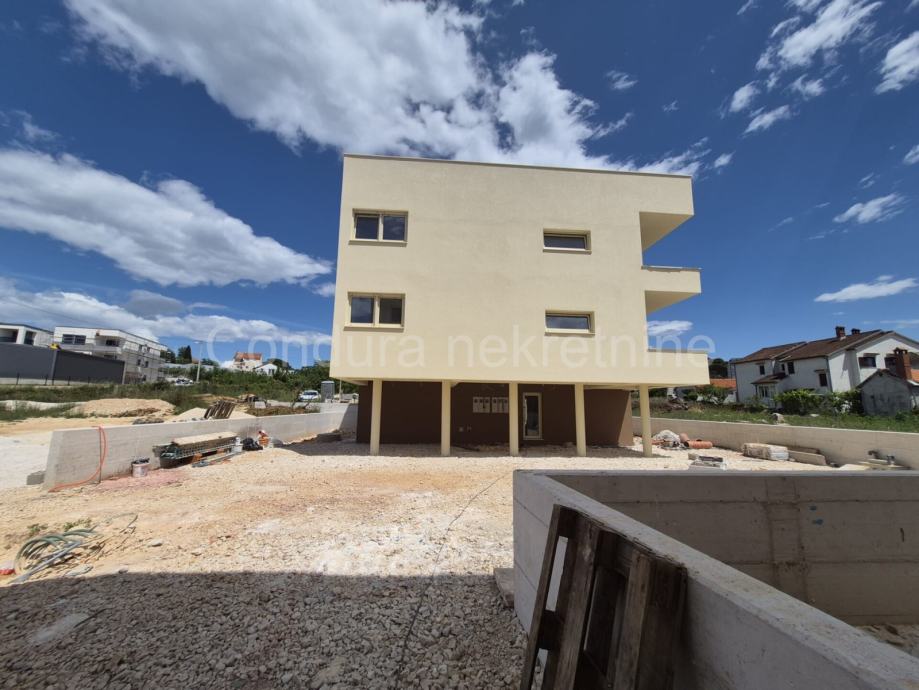 Zadar – Bili Brig | Dvosobni stanovi u prizemlju s vrtom