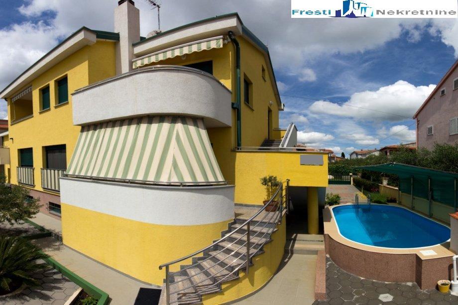 ***ZADAR - BOKANJAC - Kuća s bazenom - 360 m2_380.000 €ura**** (prodaja)
