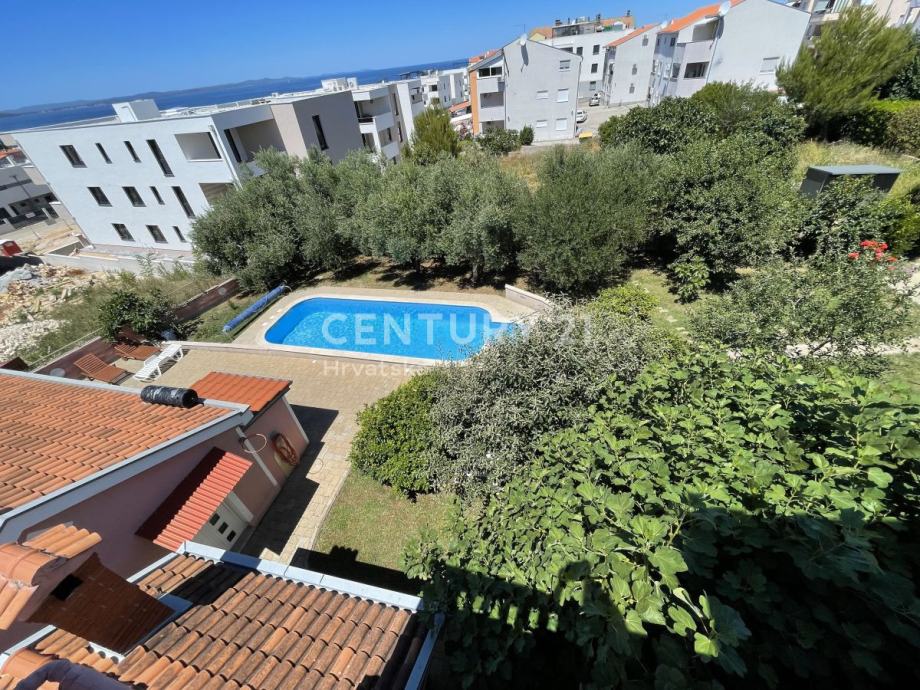 ZADAR DIKLOVAC APARTMANSKA VILLA SA BAZENOM I POGLEDOM NA MORE