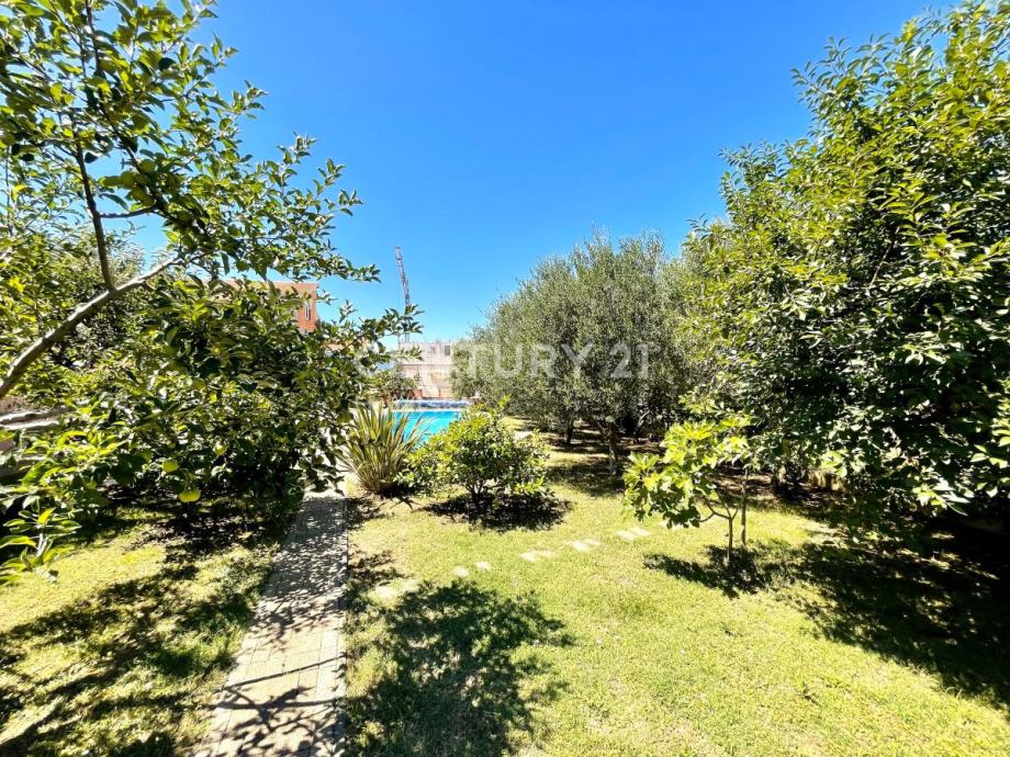 ZADAR DIKLOVAC APARTMANSKA VILLA SA BAZENOM I POGLEDOM NA MORE