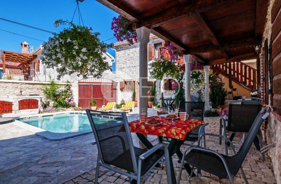 ZADAR KUĆA 6 STUDIO APARTMANA S BAZENOM