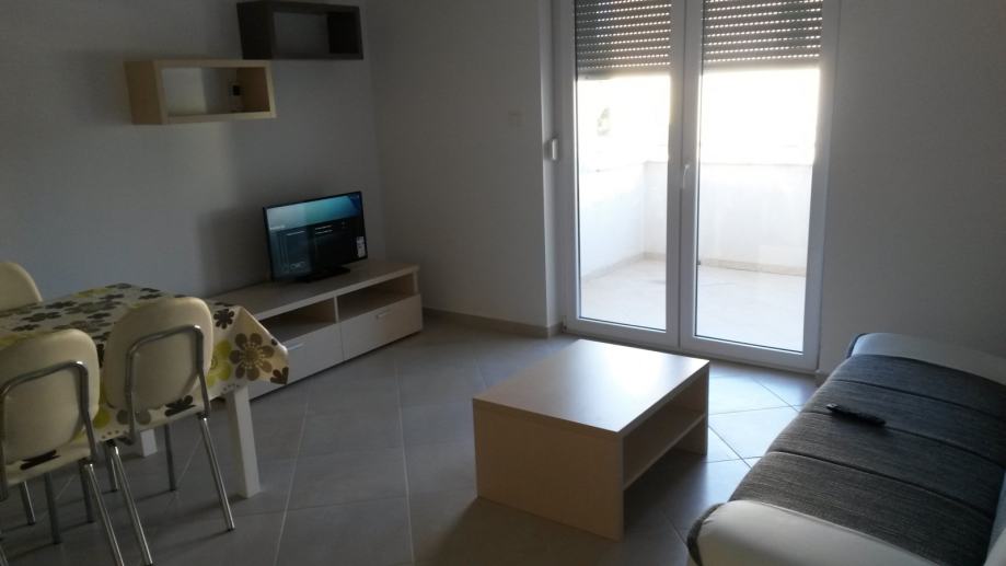 Zadar -Nin-Vrsi, novo namješten apartman 56.77 m2 NOVOGRADNJA