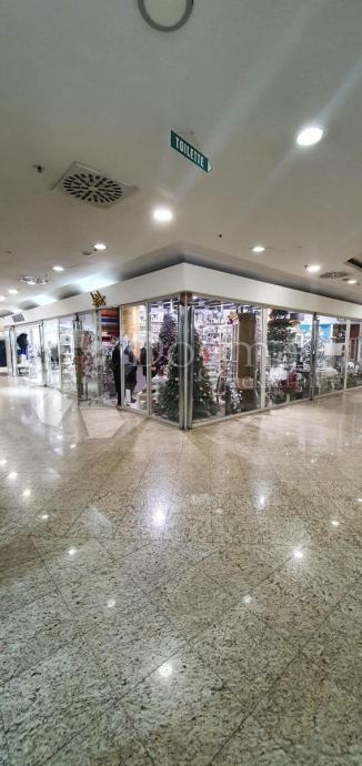 Zadar - trgovački centar Relja (prodaja)